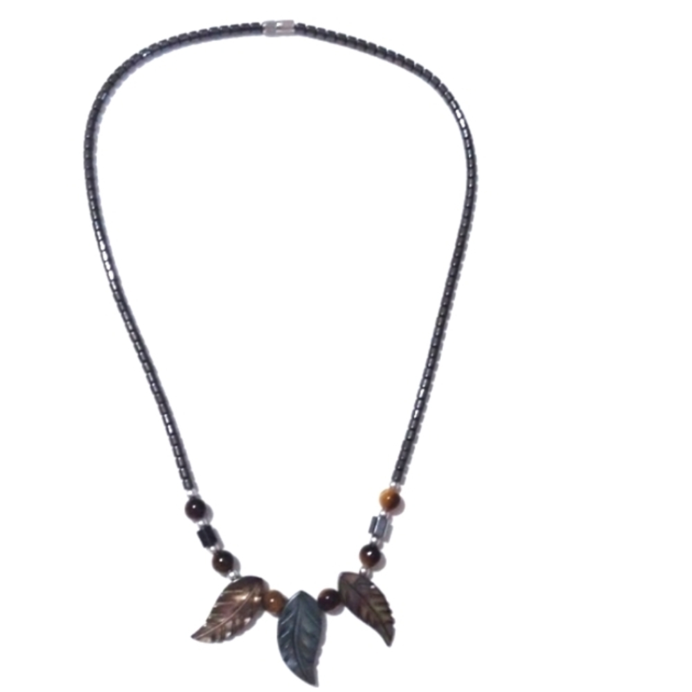VINTAGE HEMATITE CHAIN BEADED THREE-LEAF PENDANTS SCREW CLASP 18" NECKLACE